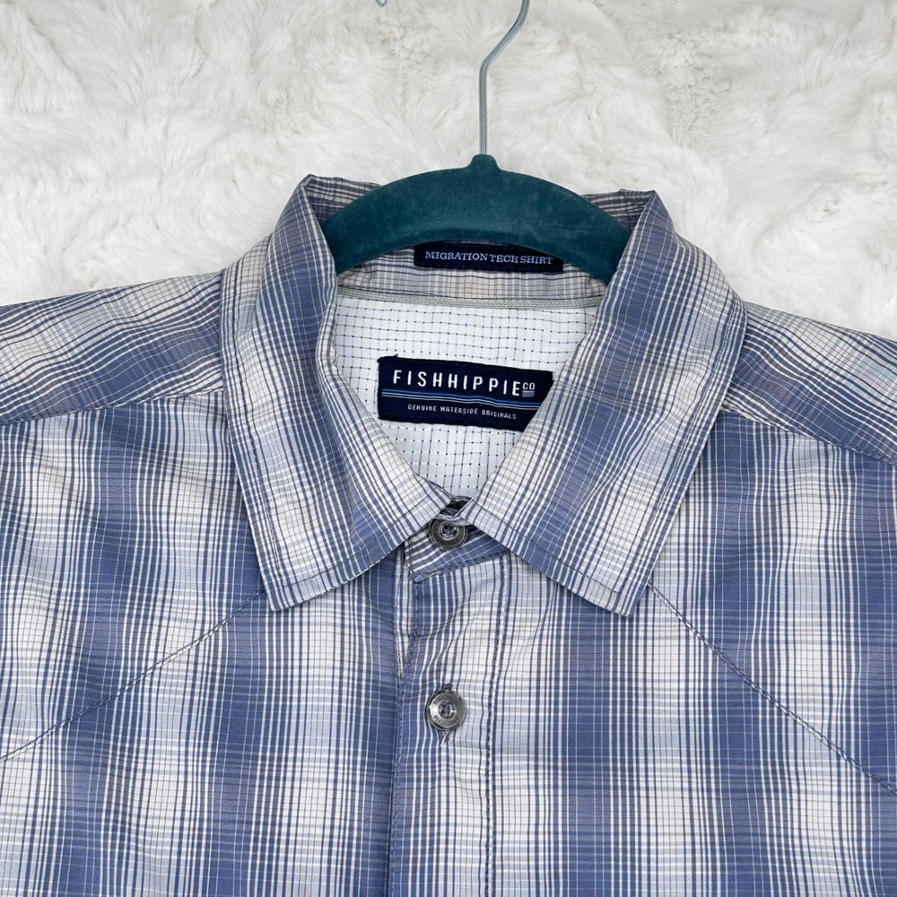 Fish Hippie Mens Migration Tech Shirt Blue Plaid Short Sleeve Button Down Size M